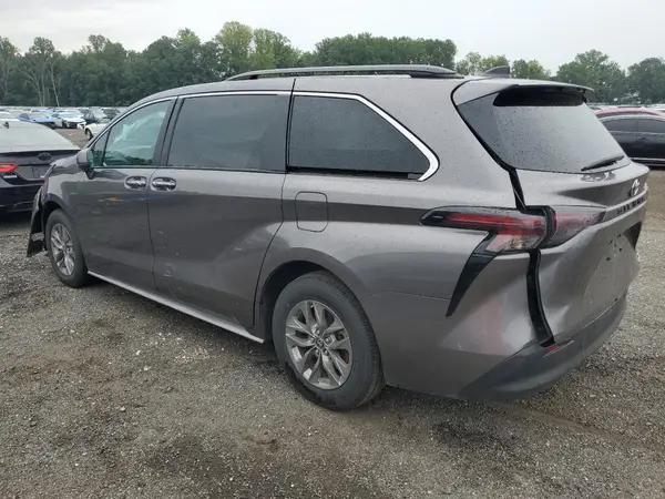 5TDYRKEC6RS209356 2024 TOYOTA SIENNA - Image 2