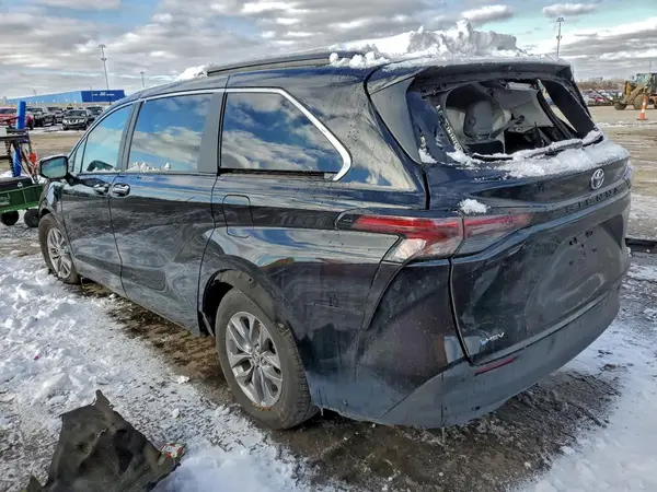 5TDYRKEC6SS237664 2025 TOYOTA SIENNA - Image 2