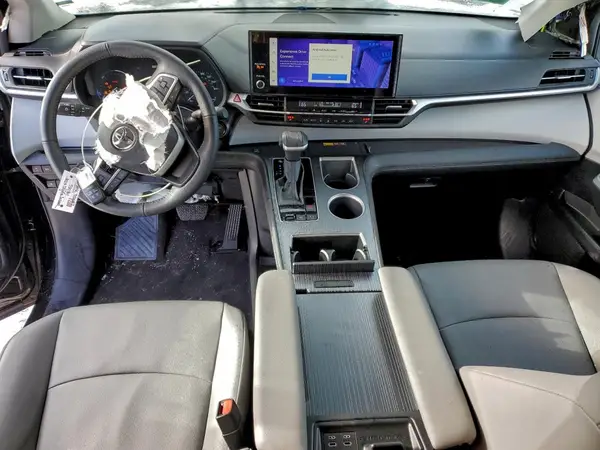 5TDYRKEC6SS237664 2025 TOYOTA SIENNA - Image 8