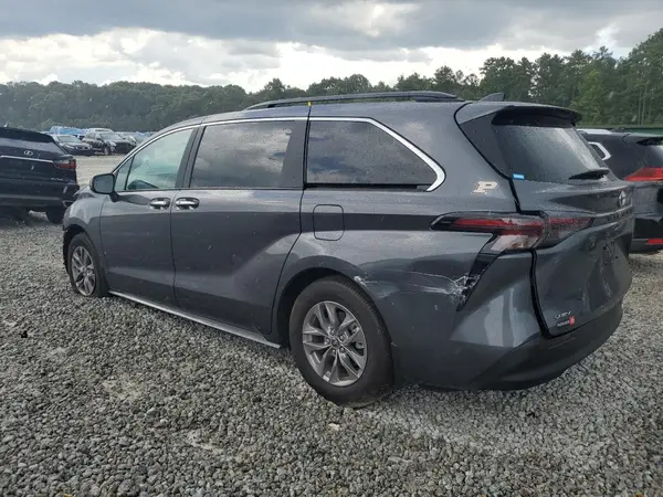 5TDYRKEC6SS244355 2025 TOYOTA SIENNA - Image 2