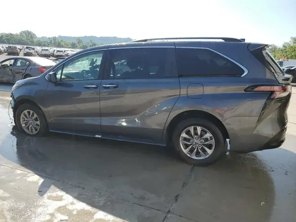 5TDYRKEC6SS262998 2025 TOYOTA SIENNA - Image 2