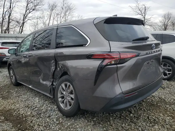5TDYRKEC7MS014830 2021 TOYOTA SIENNA - Image 2