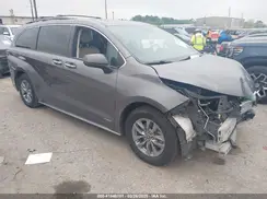 5TDYRKEC7MS051604 2021 TOYOTA SIENNA