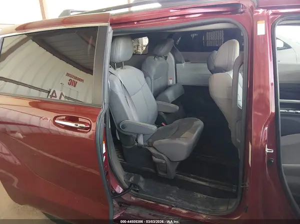 5TDYRKEC7MS053109 2021 TOYOTA SIENNA - Image 8