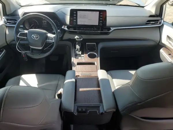 5TDYRKEC7MS072453 2021 TOYOTA SIENNA - Image 8