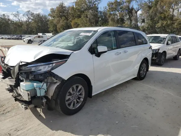 5TDYRKEC7NS087469 2022 TOYOTA SIENNA - Image 1