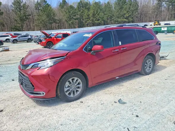 5TDYRKEC7NS089934 2022 TOYOTA SIENNA - Image 1
