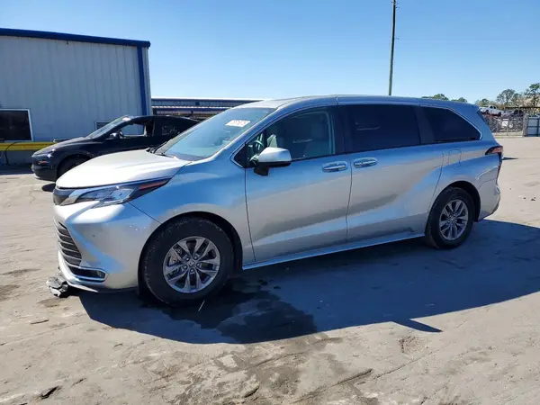 5TDYRKEC7NS130773 2022 TOYOTA SIENNA - Image 1