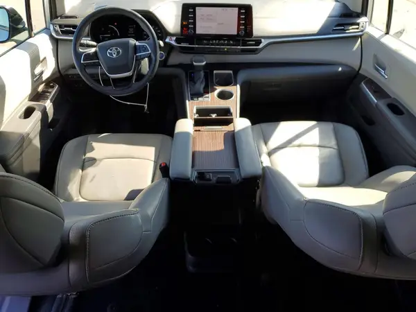 5TDYRKEC7NS130773 2022 TOYOTA SIENNA - Image 8