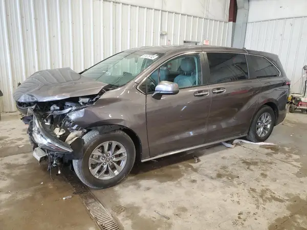 5TDYRKEC7NS131857 2022 TOYOTA SIENNA - Image 1
