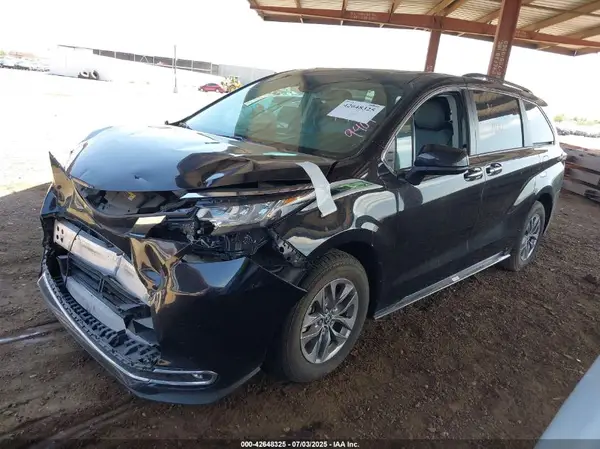 5TDYRKEC7PS160925 2023 TOYOTA SIENNA - Image 2