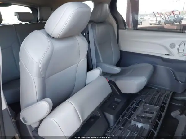 5TDYRKEC7PS160925 2023 TOYOTA SIENNA - Image 8