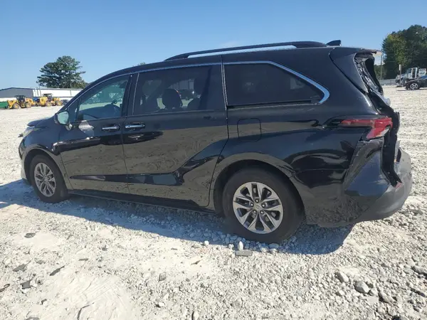 5TDYRKEC7PS175697 2023 TOYOTA SIENNA - Image 2