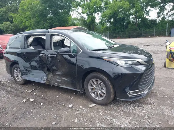 5TDYRKEC7RS183494 2024 TOYOTA SIENNA - Image 1