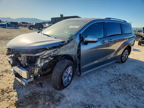 5TDYRKEC7TS291587 2026 TOYOTA SIENNA - Image 1
