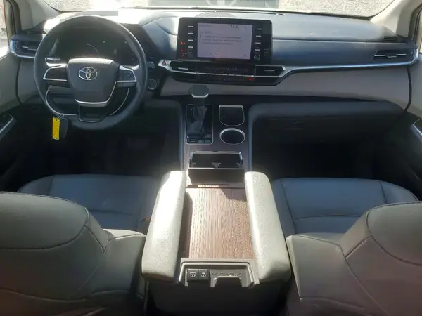 5TDYRKEC8MS040286 2021 TOYOTA SIENNA - Image 8