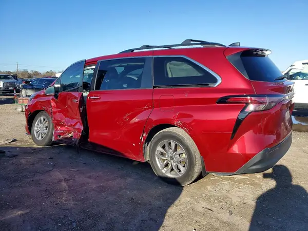 5TDYRKEC8MS051739 2021 TOYOTA SIENNA - Image 2