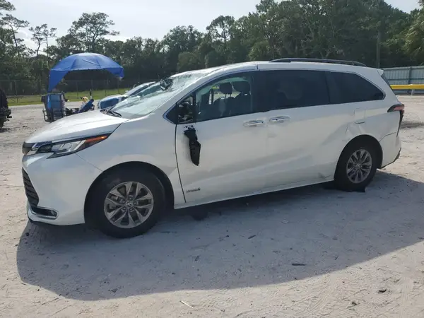 5TDYRKEC8MS053264 2021 TOYOTA SIENNA - Image 1