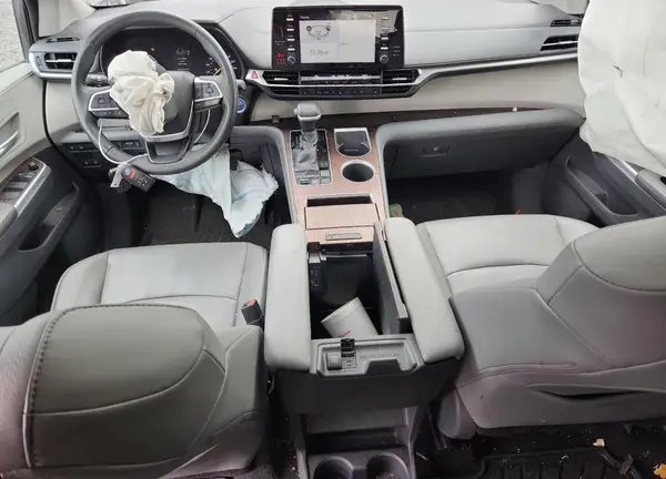 5TDYRKEC8MS053572 2021 TOYOTA SIENNA - Image 8