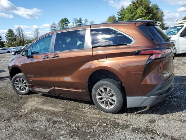5TDYRKEC8MS059467 2021 TOYOTA SIENNA - Image 2