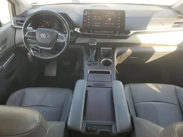 5TDYRKEC8MS063597 2021 TOYOTA SIENNA - Image 8