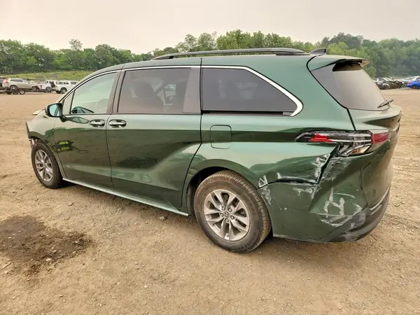5TDYRKEC8NS080823 2022 TOYOTA SIENNA - Image 2