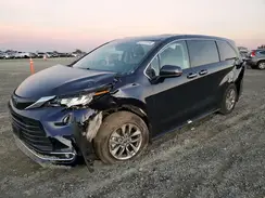 5TDYRKEC8NS091935 2022 TOYOTA SIENNA