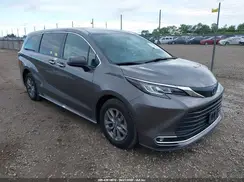5TDYRKEC8NS129776 2022 TOYOTA SIENNA