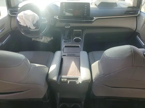 5TDYRKEC8PS164305 2023 TOYOTA SIENNA - Image 8