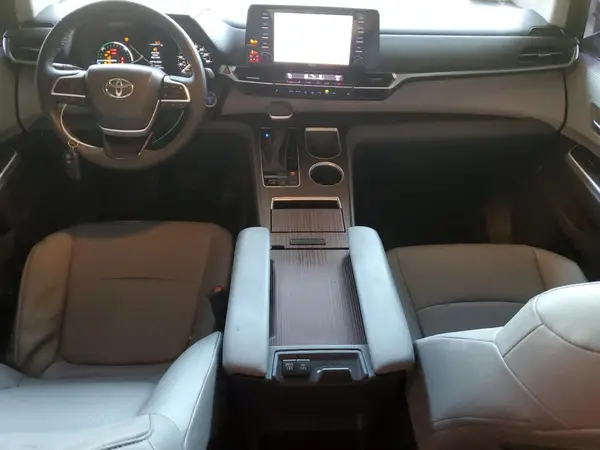 5TDYRKEC8PS173862 2023 TOYOTA SIENNA - Image 8