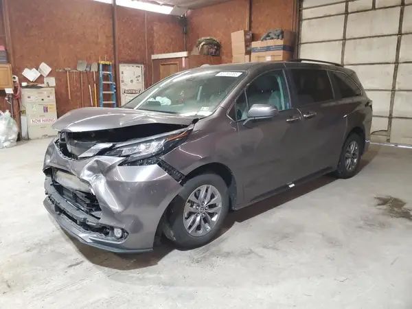 5TDYRKEC8PS175983 2023 TOYOTA SIENNA - Image 1
