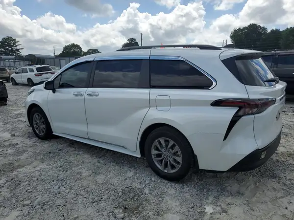 5TDYRKEC8RS185724 2024 TOYOTA SIENNA - Image 2