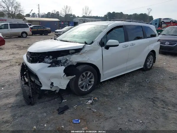 5TDYRKEC8SS252618 2025 TOYOTA SIENNA - Image 2