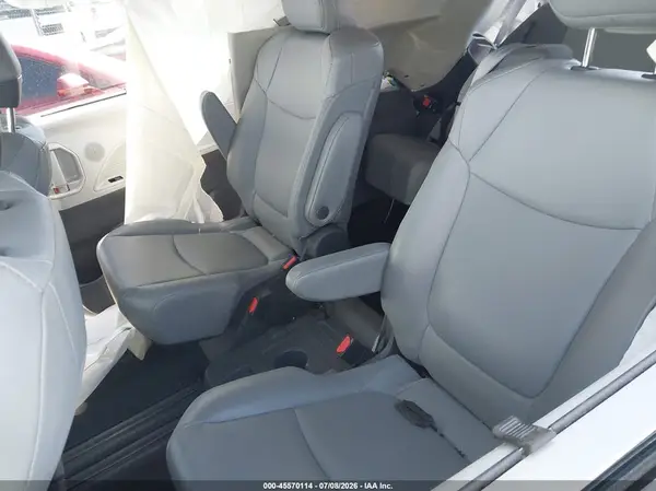 5TDYRKEC9MS014232 2021 TOYOTA SIENNA - Image 8