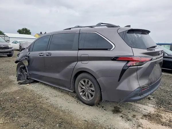 5TDYRKEC9MS036750 2021 TOYOTA SIENNA - Image 2