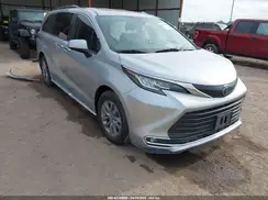 5TDYRKEC9MS041334 2021 TOYOTA SIENNA