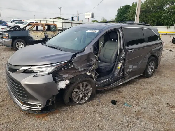 5TDYRKEC9MS056593 2021 TOYOTA SIENNA - Image 1