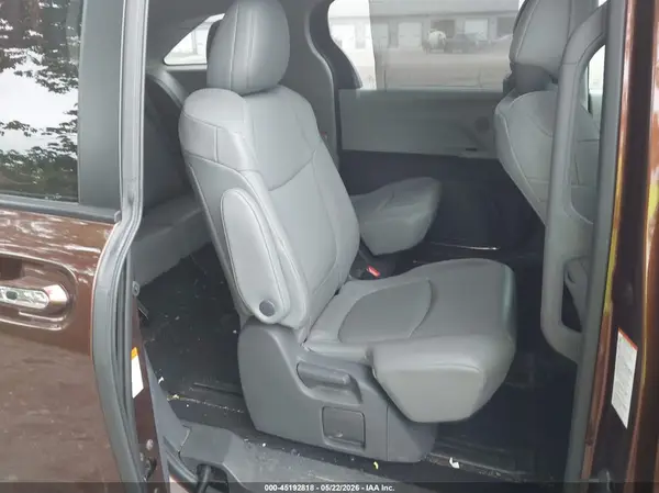 5TDYRKEC9MS062989 2021 TOYOTA SIENNA - Image 8