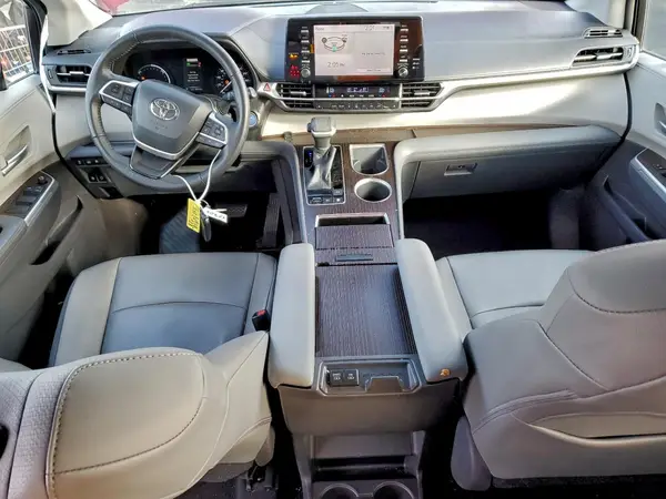 5TDYRKEC9MS065830 2021 TOYOTA SIENNA - Image 8