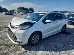 5TDYRKEC9NS087196 2022 TOYOTA SIENNA