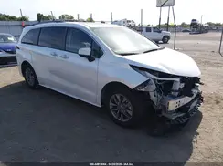 5TDYRKEC9NS113859 2022 TOYOTA SIENNA