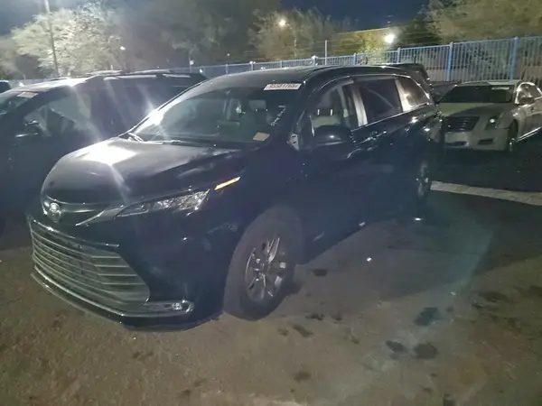 5TDYRKEC9NS128698 2025 TOYOTA SIENNA - Image 1