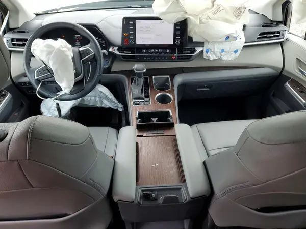 5TDYRKEC9PS151577 2023 TOYOTA SIENNA - Image 8