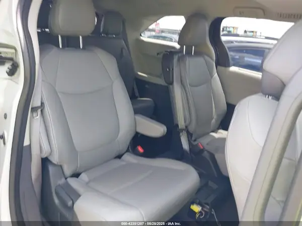 5TDYRKEC9PS163549 2023 TOYOTA SIENNA - Image 8
