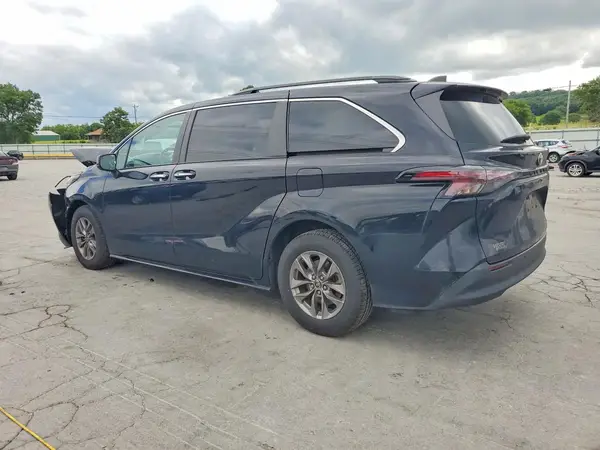 5TDYRKEC9PS174423 2023 TOYOTA SIENNA - Image 2