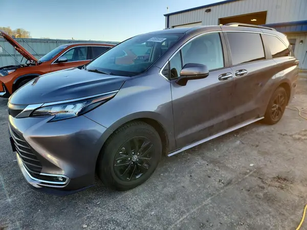 5TDYRKEC9RS190298 2024 TOYOTA SIENNA - Image 1