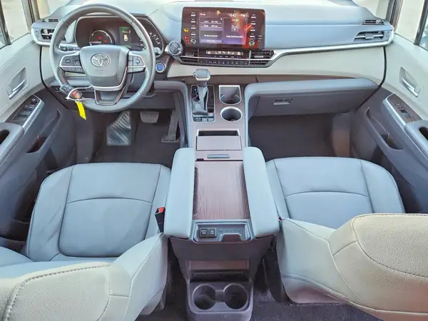 5TDYRKEC9RS190298 2024 TOYOTA SIENNA - Image 8