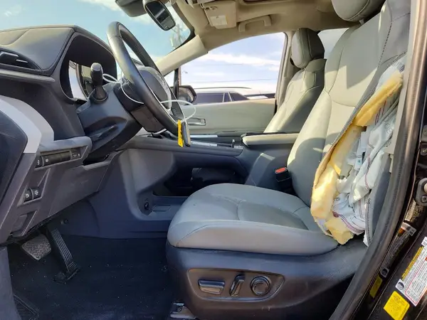 5TDYRKEC9RS215586 2024 TOYOTA SIENNA - Image 8