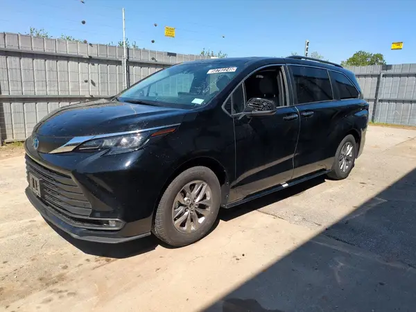 5TDYRKEC9SS237612 2025 TOYOTA SIENNA - Image 1