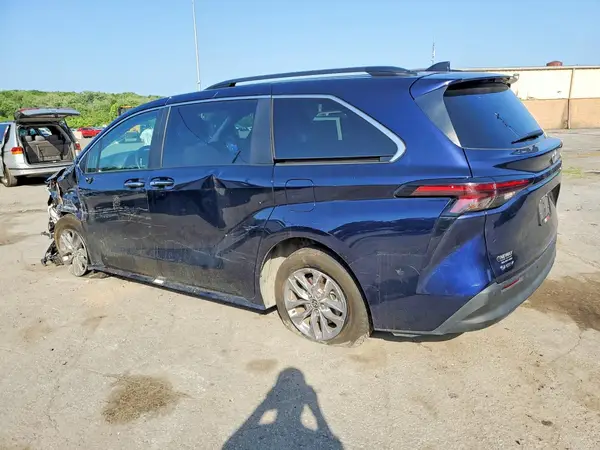 5TDYRKEC9SS268598 2025 TOYOTA SIENNA - Image 2